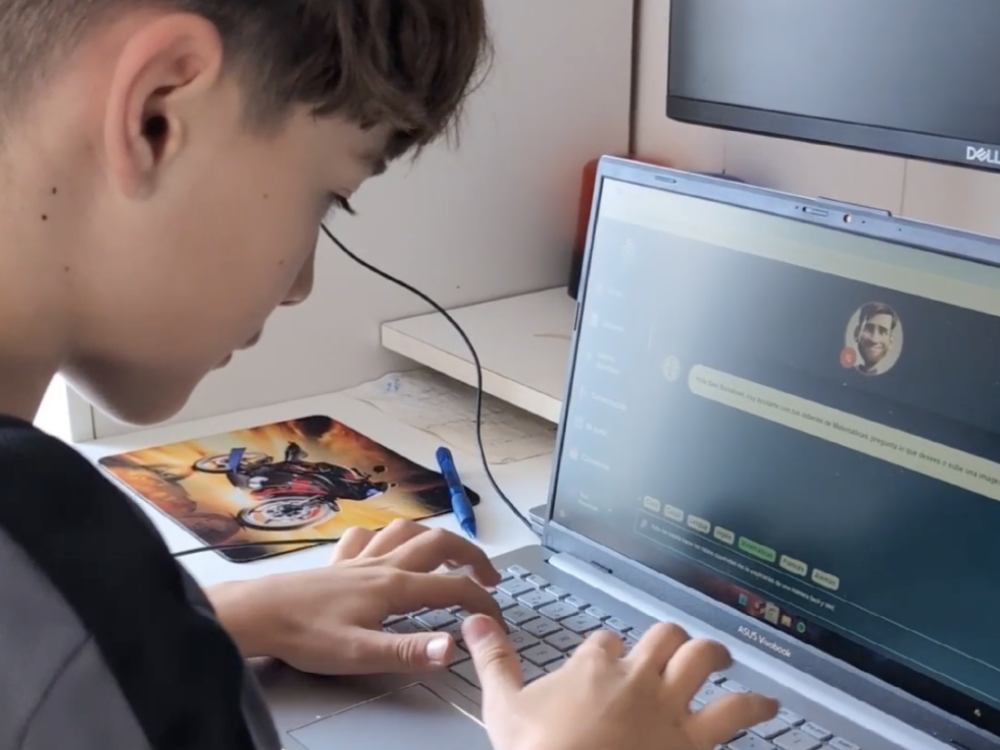 Captura de pantalla 2024-11-25 a las 19.29.28